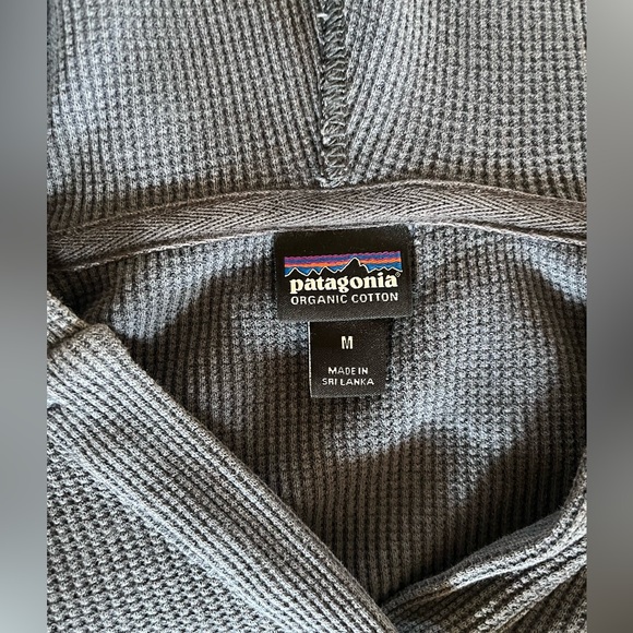 Patagonia Women’s Waffle Hooded Tunic medium - Picture 2 of 3